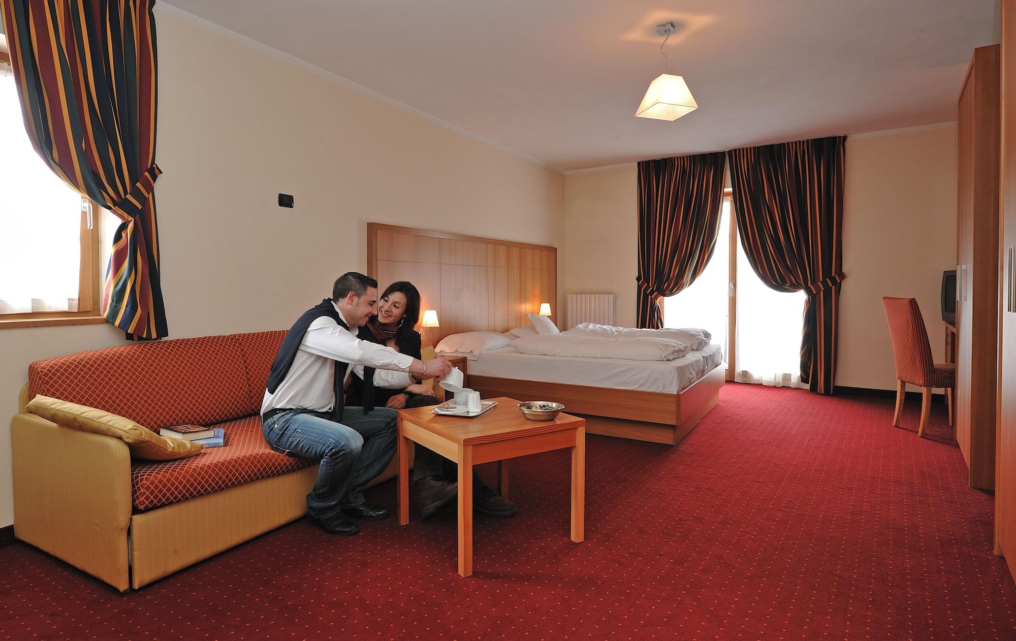Hotel Touring Livigno Luaran gambar