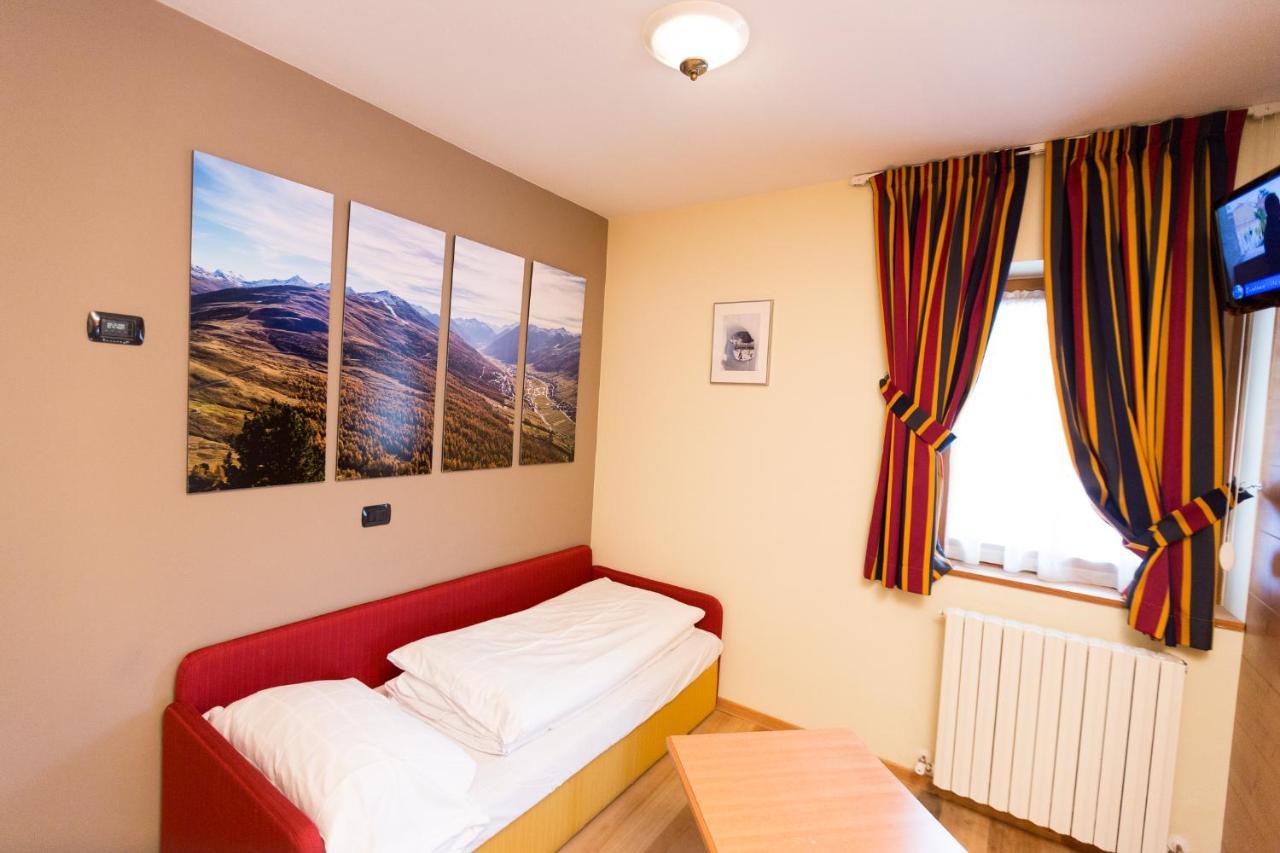 Hotel Touring Livigno Luaran gambar